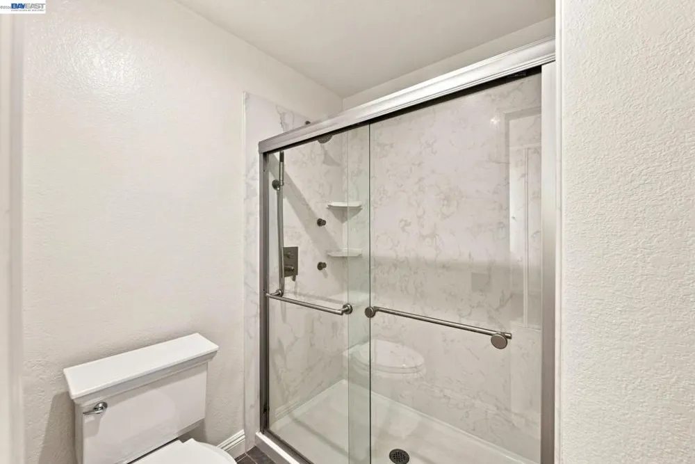 2423 Blackpool Ln San Leandro, CA 94577