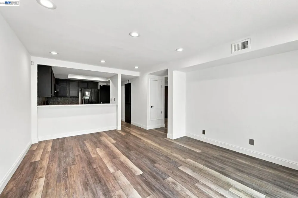 2423 Blackpool Ln San Leandro, CA 94577