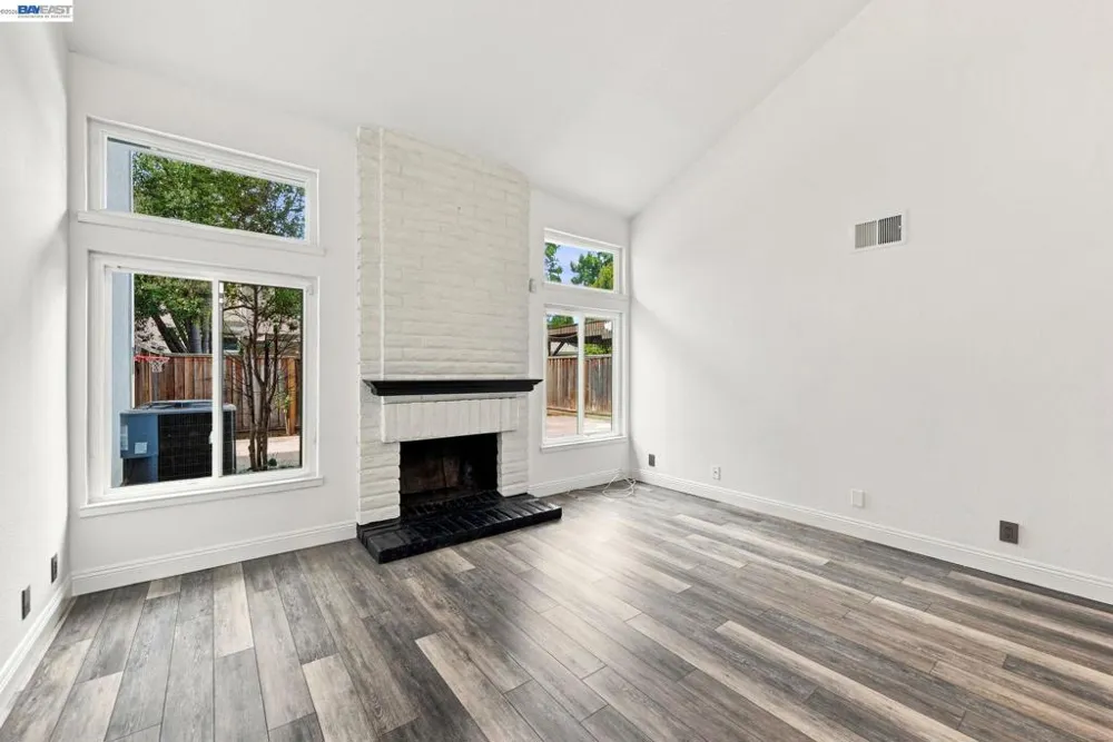 2423 Blackpool Ln San Leandro, CA 94577