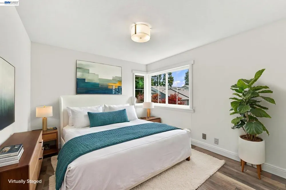 2423 Blackpool Ln San Leandro, CA 94577