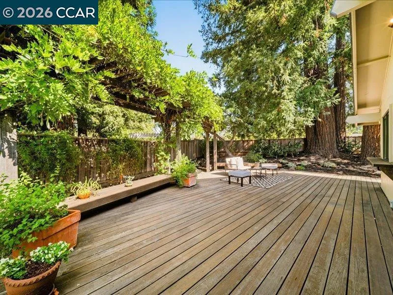 8 Dunsmoor Ct Danville, CA 94526