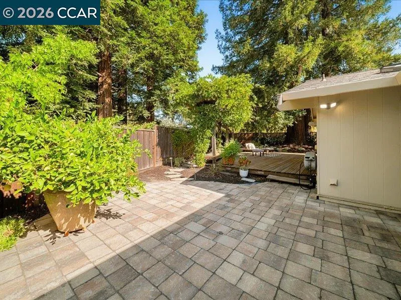 8 Dunsmoor Ct Danville, CA 94526