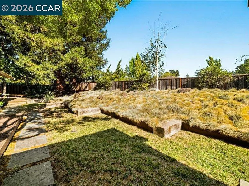 8 Dunsmoor Ct Danville, CA 94526