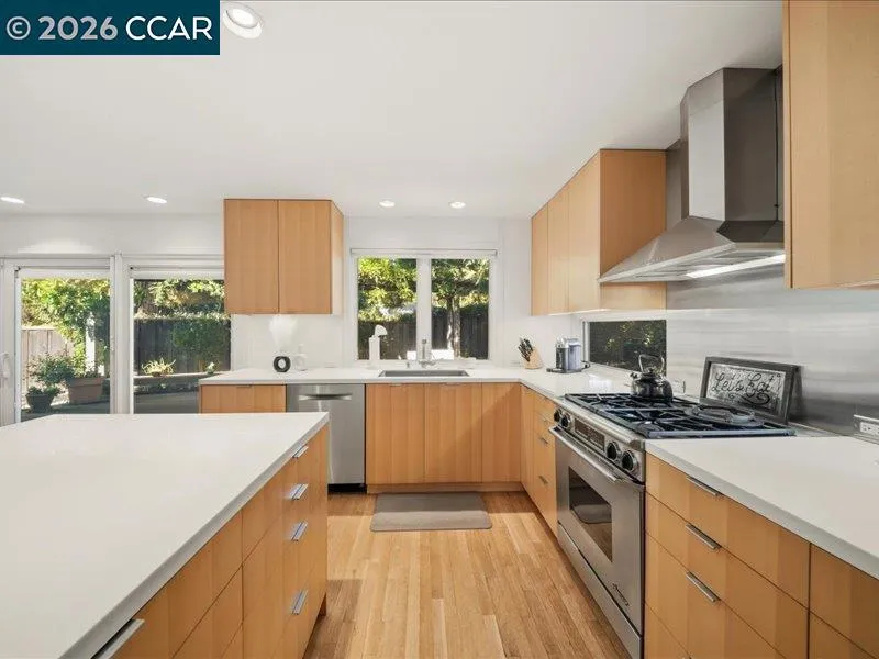8 Dunsmoor Ct Danville, CA 94526