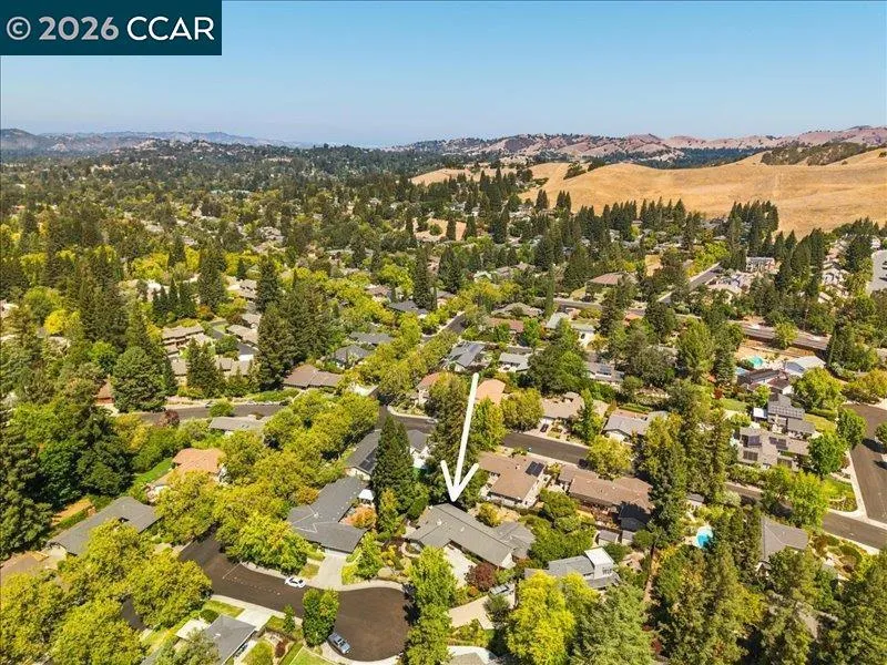 8 Dunsmoor Ct Danville, CA 94526