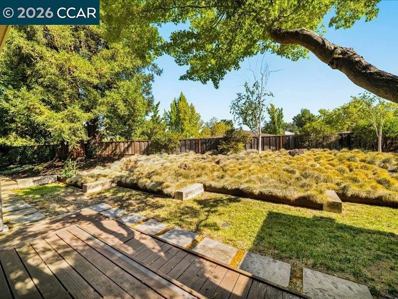 8 Dunsmoor Ct Danville, CA 94526