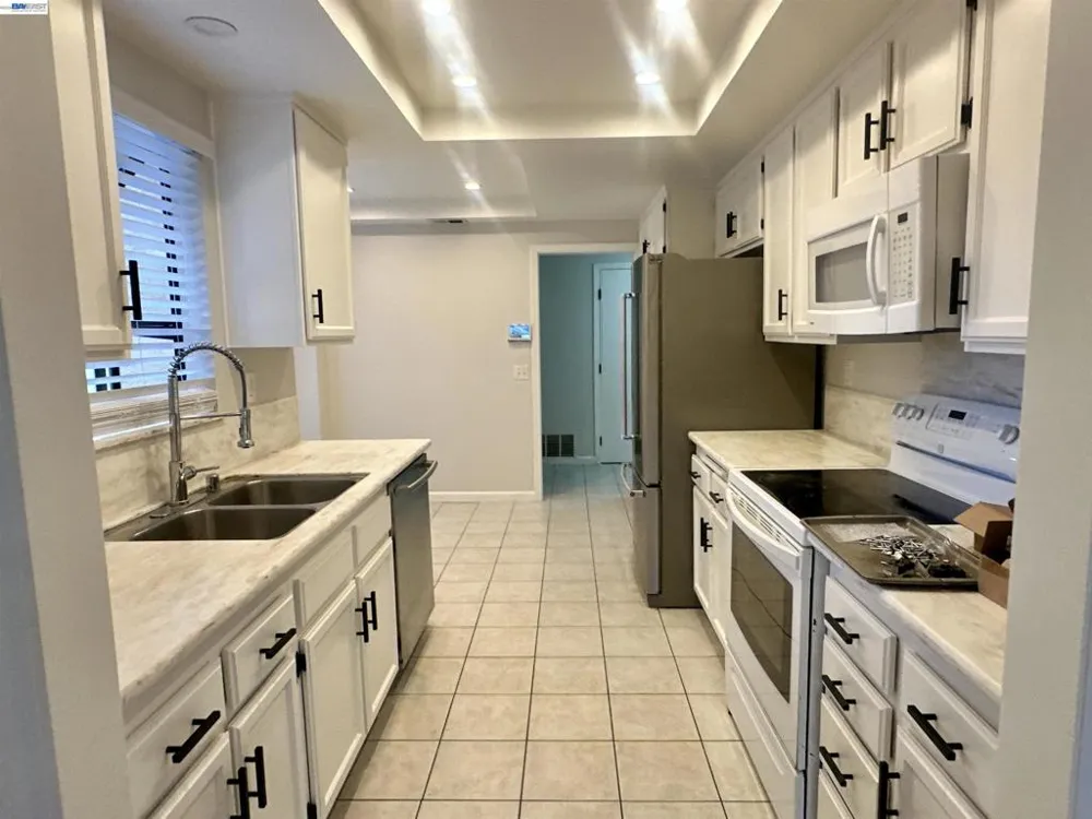 14009 Seagate Dr San Leandro, CA 94577