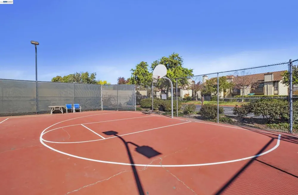 14009 Seagate Dr San Leandro, CA 94577