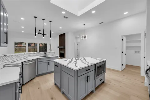 1611 Mallard Drive