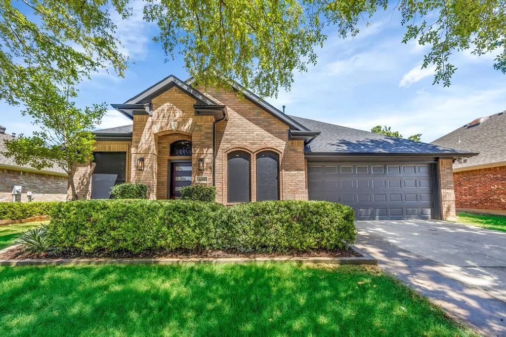 1611 Mallard Drive Corinth, TX 76210