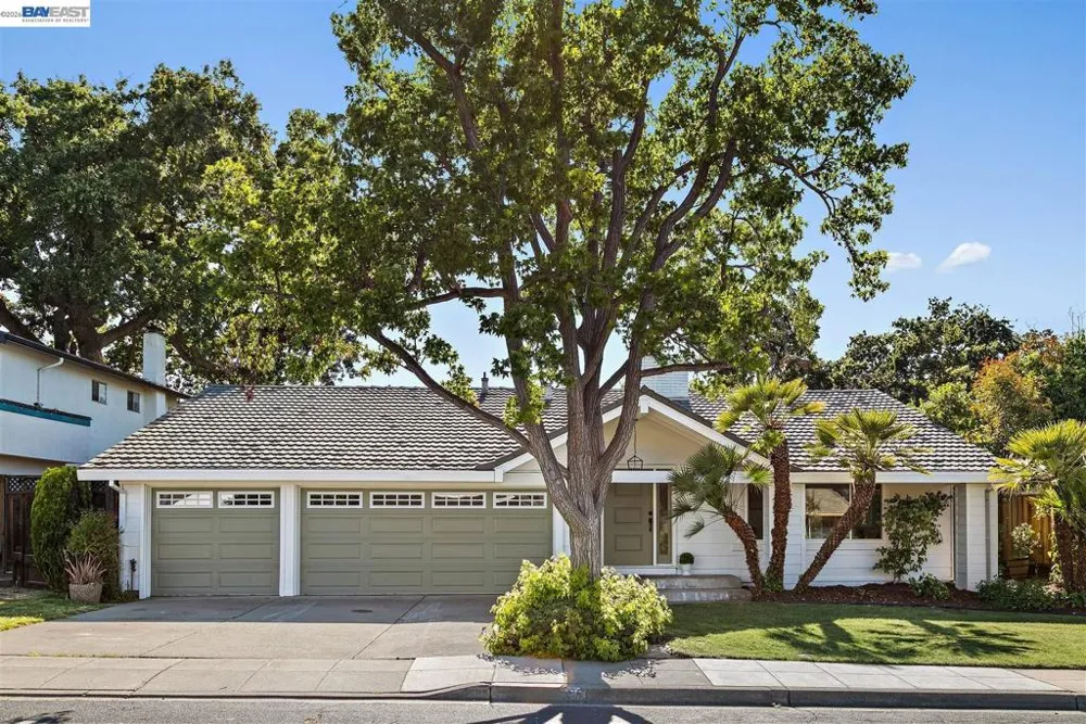 1149 Geneva St Livermore, CA 94550