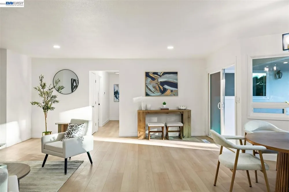 1149 Geneva St Livermore, CA 94550