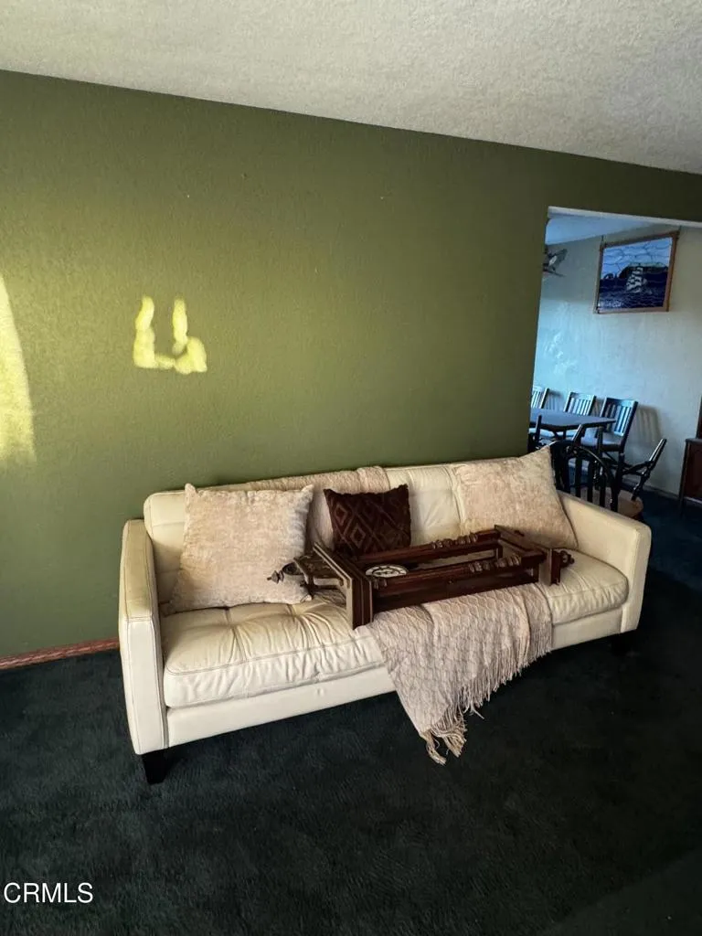 184 Banner Avenue Ventura, CA 93004