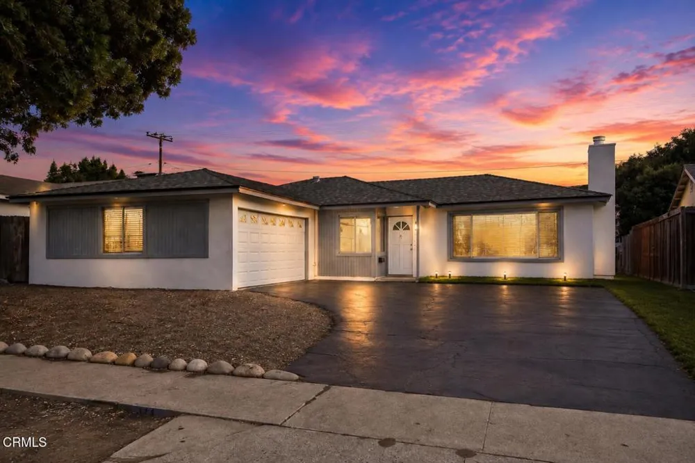 184 Banner Avenue Ventura, CA 93004