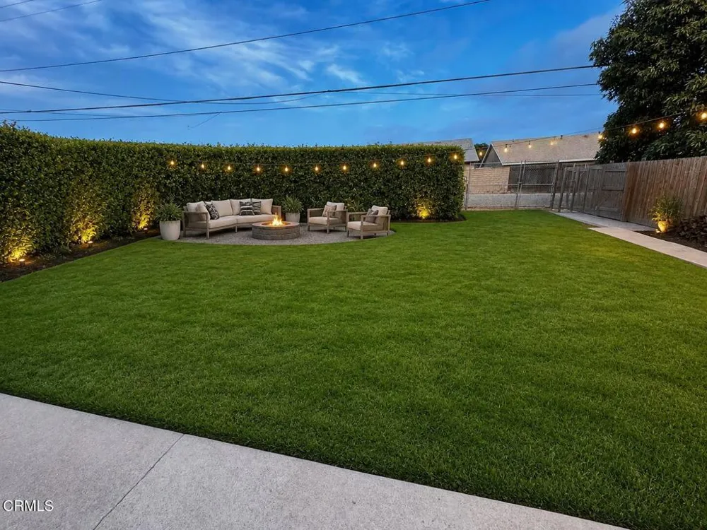 184 Banner Avenue Ventura, CA 93004
