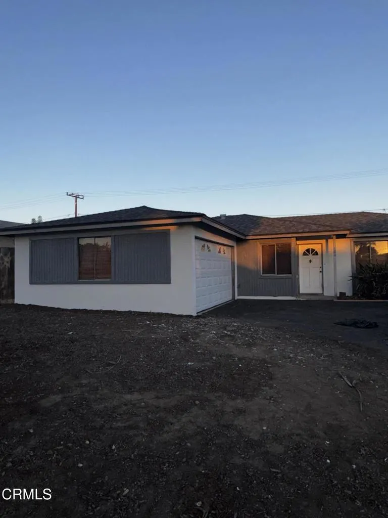 184 Banner Avenue Ventura, CA 93004
