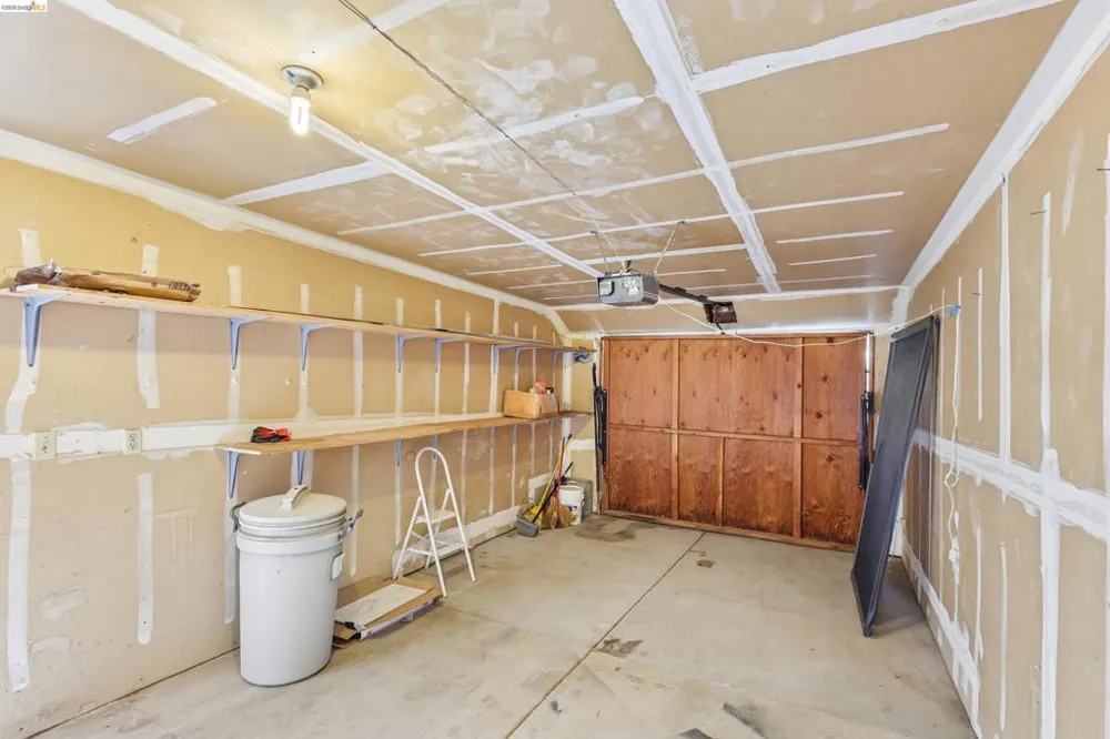 12 Madrid Ct Novato, CA 94949
