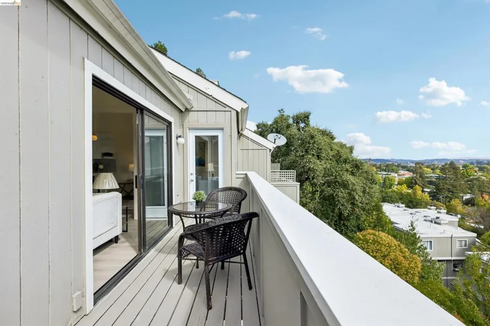 12 Madrid Ct Novato, CA 94949