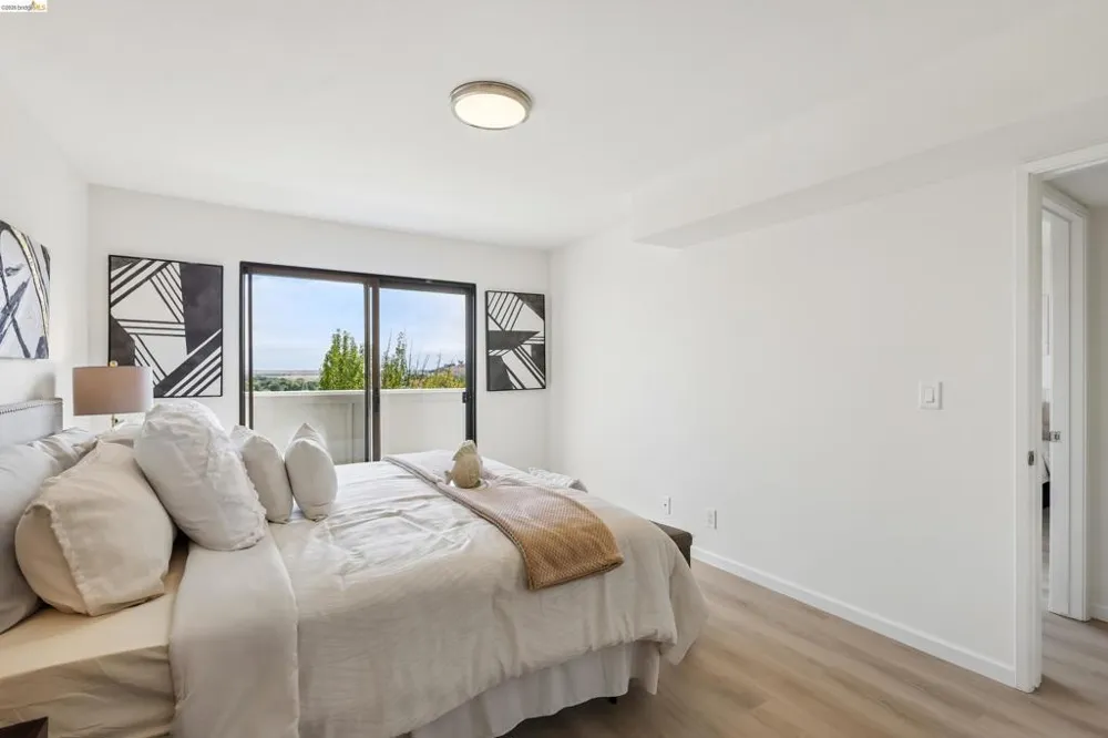 12 Madrid Ct Novato, CA 94949
