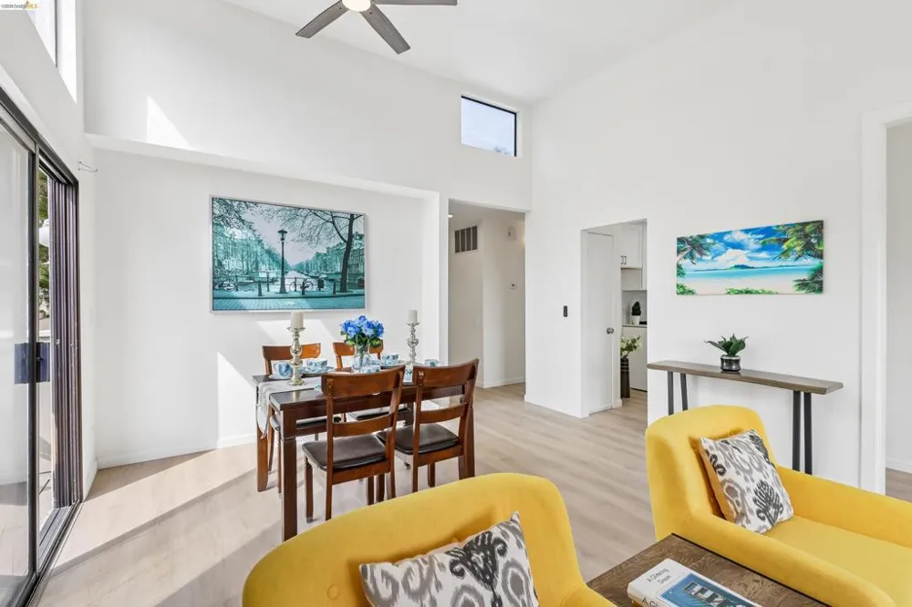 12 Madrid Ct Novato, CA 94949