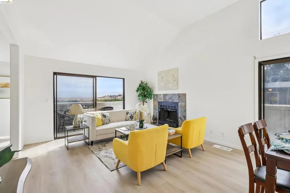 12 Madrid Ct Novato, CA 94949