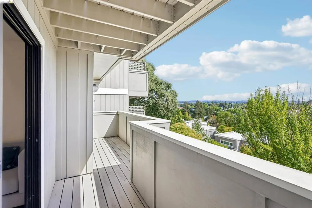 12 Madrid Ct Novato, CA 94949