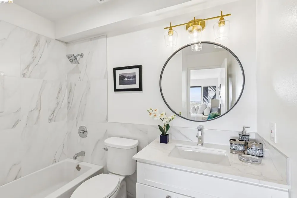 12 Madrid Ct Novato, CA 94949