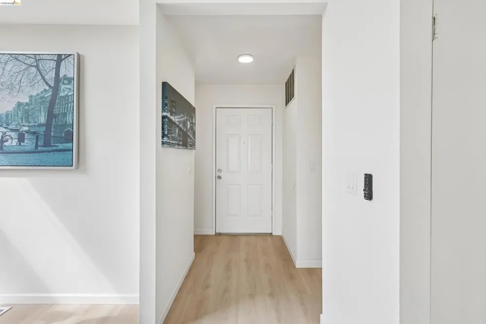 12 Madrid Ct Novato, CA 94949