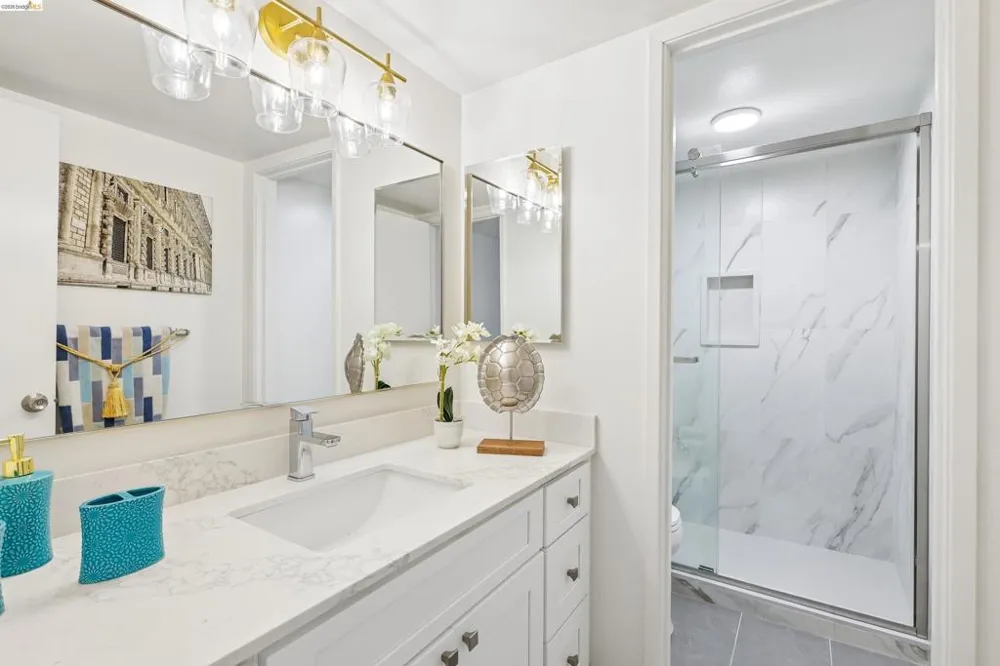 12 Madrid Ct Novato, CA 94949