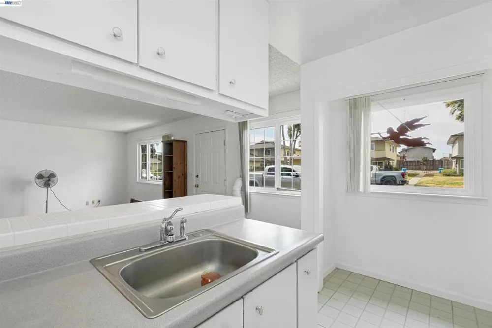 34812 Starling Dr #1 Union City, CA 94587