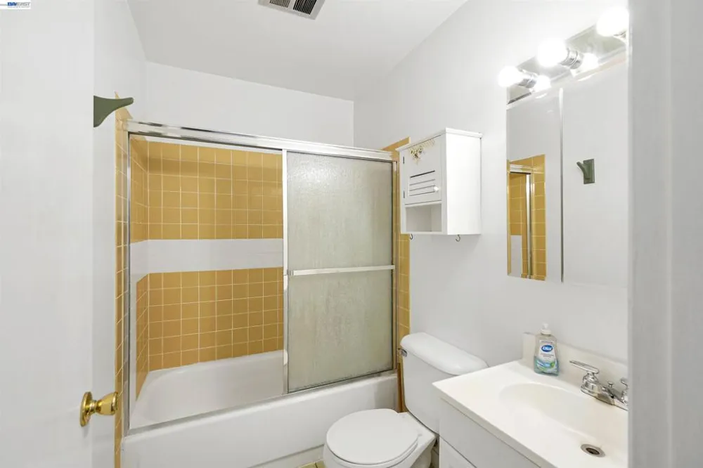 34812 Starling Dr #1 Union City, CA 94587