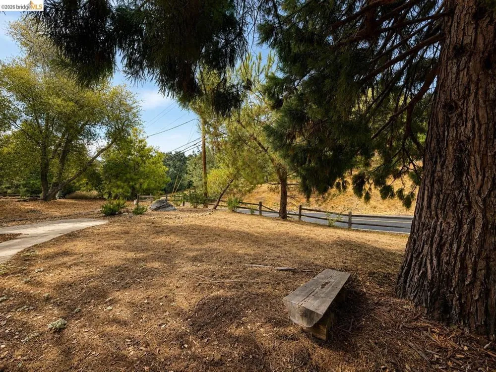 20663 Ferretti Rd Groveland, CA 95321