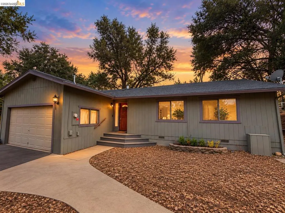 20663 Ferretti Rd Groveland, CA 95321