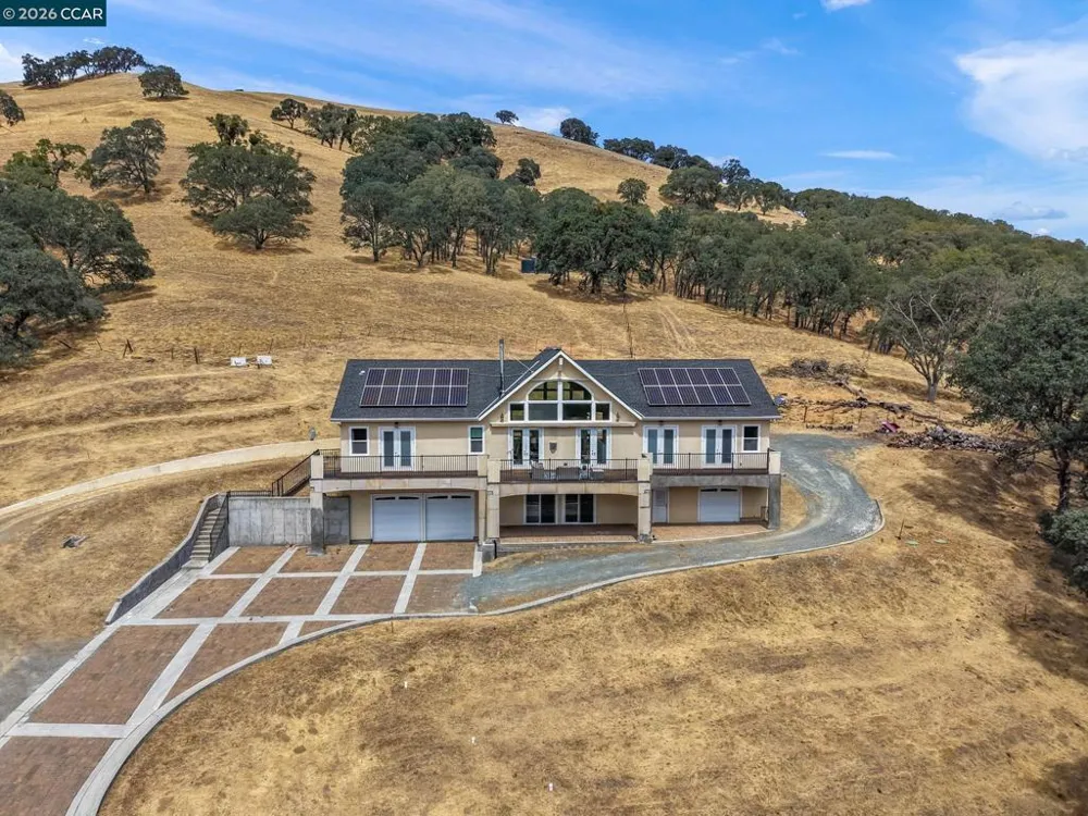 1740 Curry Canyon Rd Clayton, CA 94517