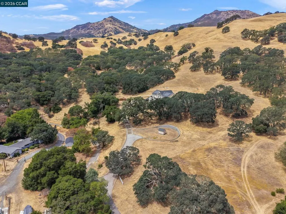 1740 Curry Canyon Rd Clayton, CA 94517