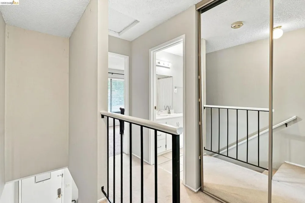205 Del Valle Cir El Sobrante, CA 94803