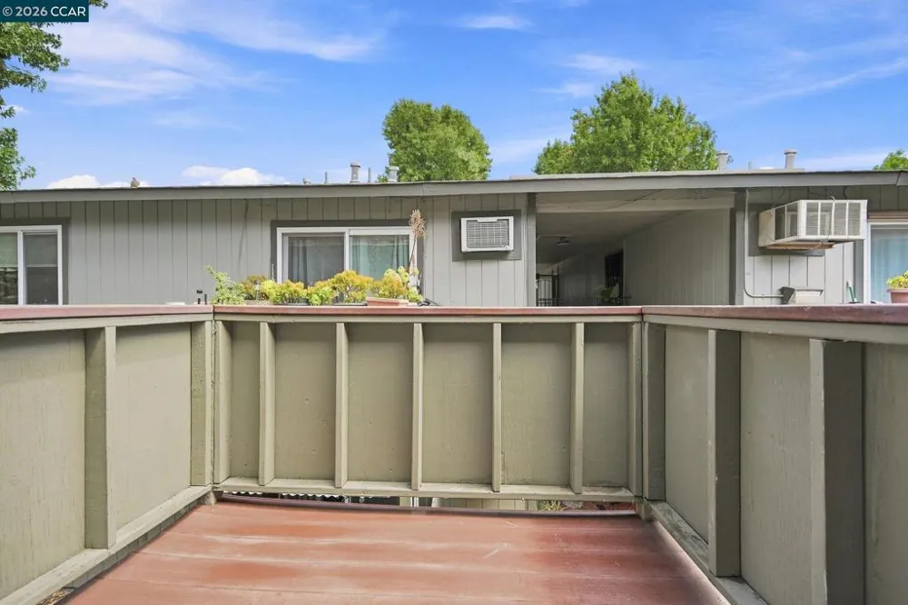 1133 Meadow Lane #34 Concord, CA 94520