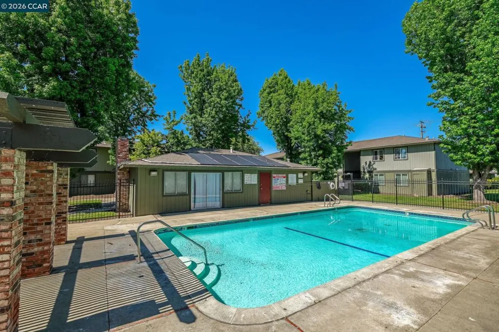 1133 Meadow Lane #34 Concord, CA 94520