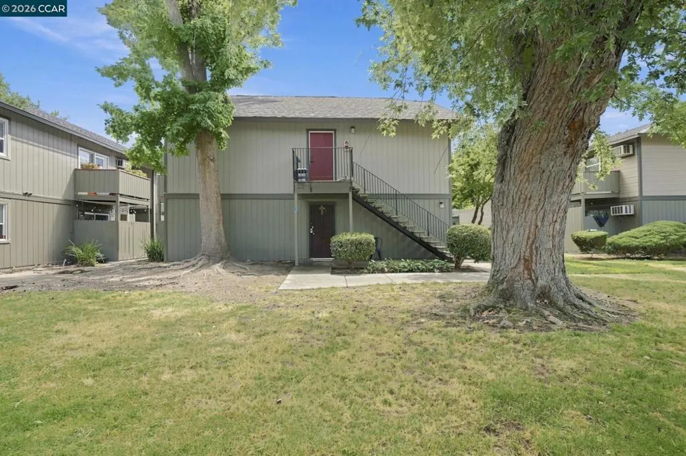 1133 Meadow Lane #34 Concord, CA 94520