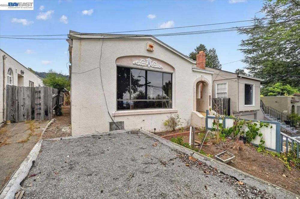 3148 California St Oakland, CA 94602