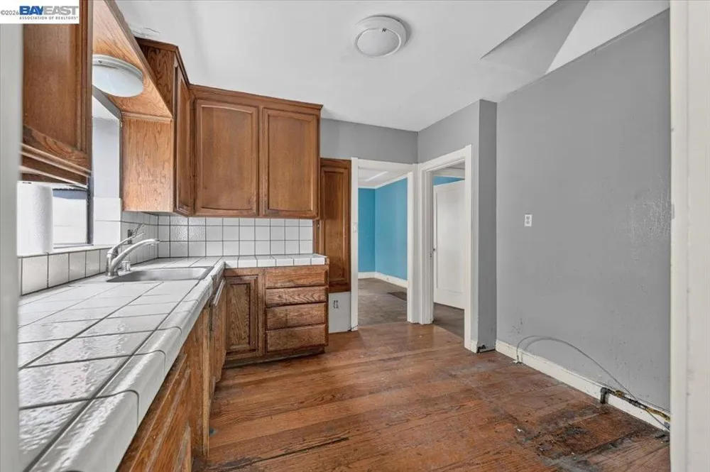3148 California St Oakland, CA 94602