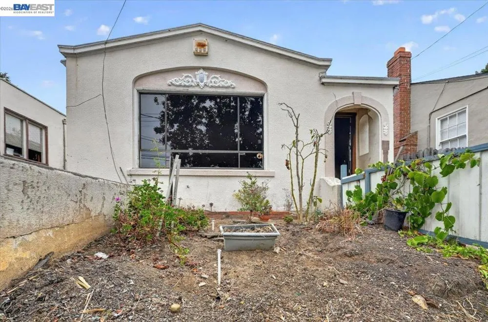 3148 California St Oakland, CA 94602