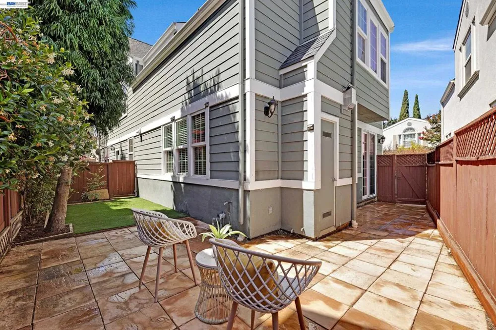 1015 Greenbrier Ct San Leandro, CA 94577