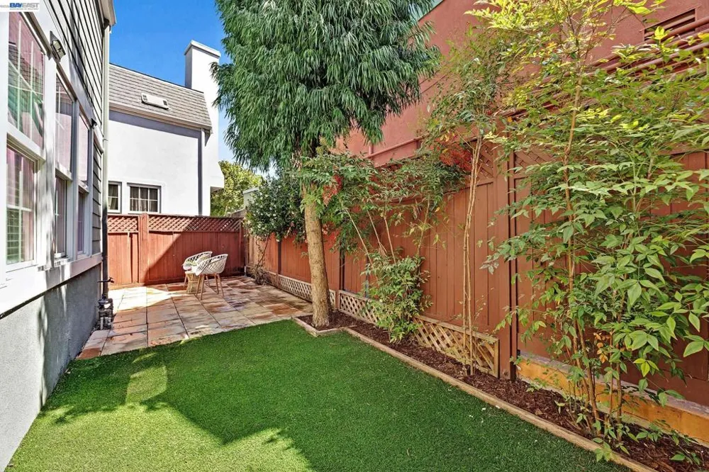 1015 Greenbrier Ct San Leandro, CA 94577