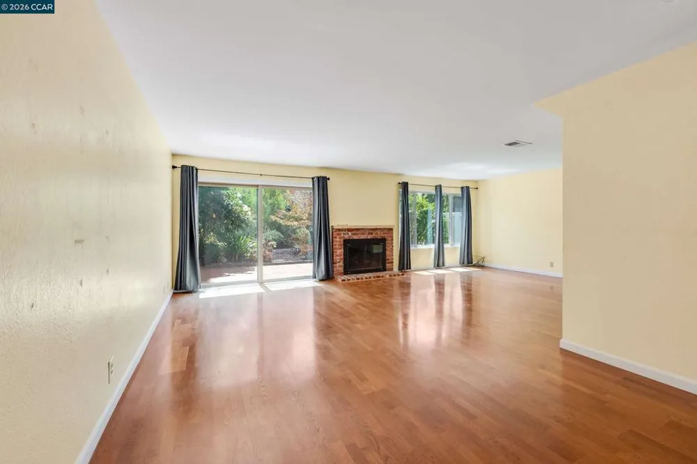 131 Ironwood Oakland, CA 94605