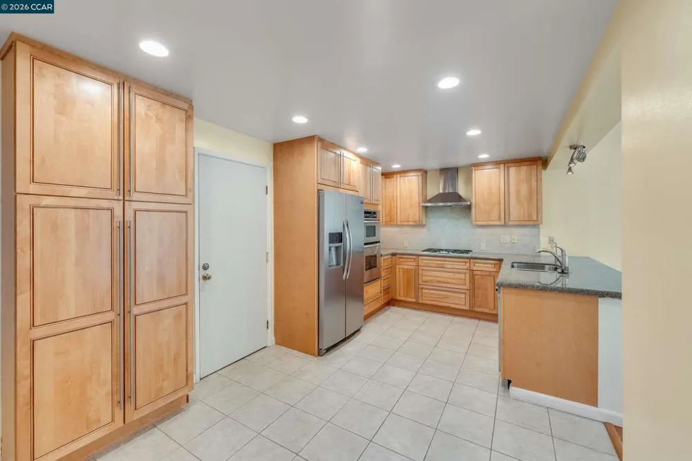 131 Ironwood Oakland, CA 94605