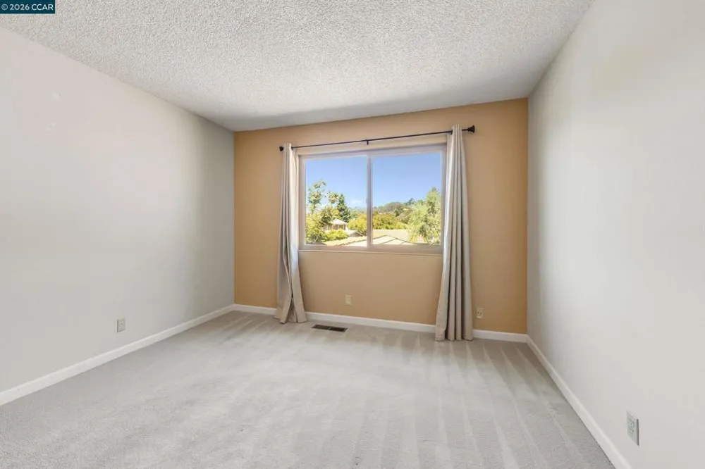 131 Ironwood Oakland, CA 94605