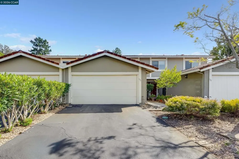 131 Ironwood Oakland, CA 94605