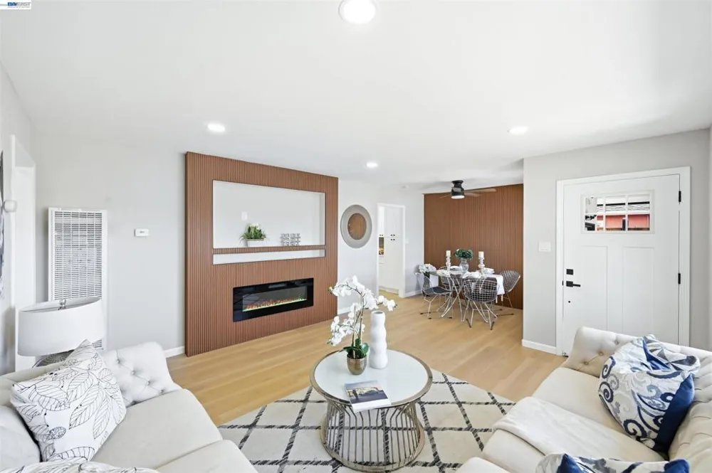 59 Lafayette Ave Hayward, CA 94544