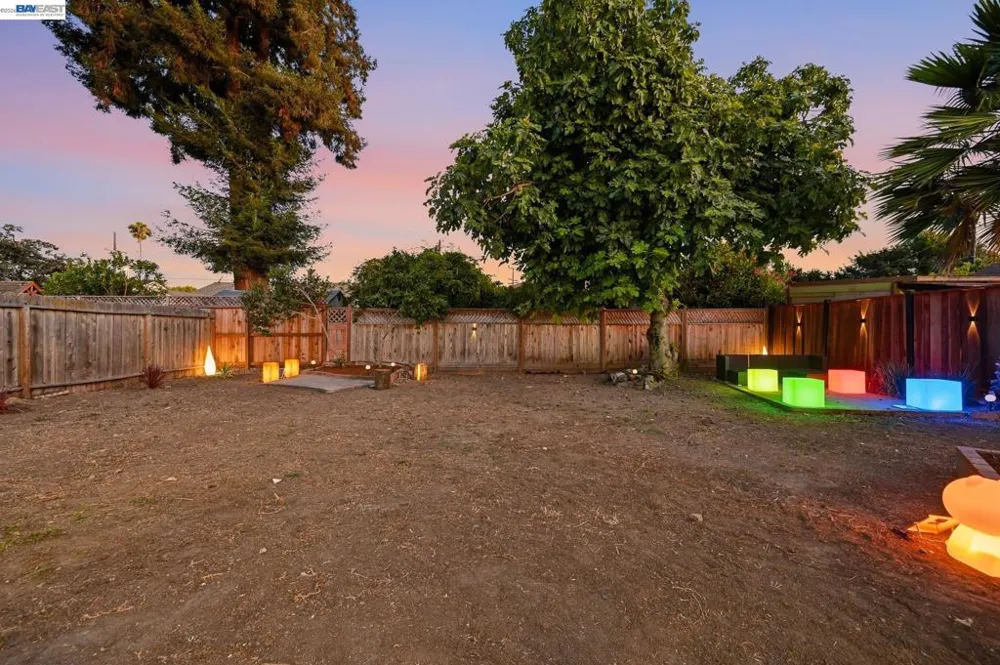 59 Lafayette Ave Hayward, CA 94544